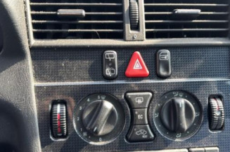 Serrure avant gauche MERCEDES CLASSE C 202