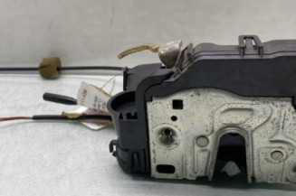 Serrure avant droit MERCEDES CLASSE C 203 Photo n°1