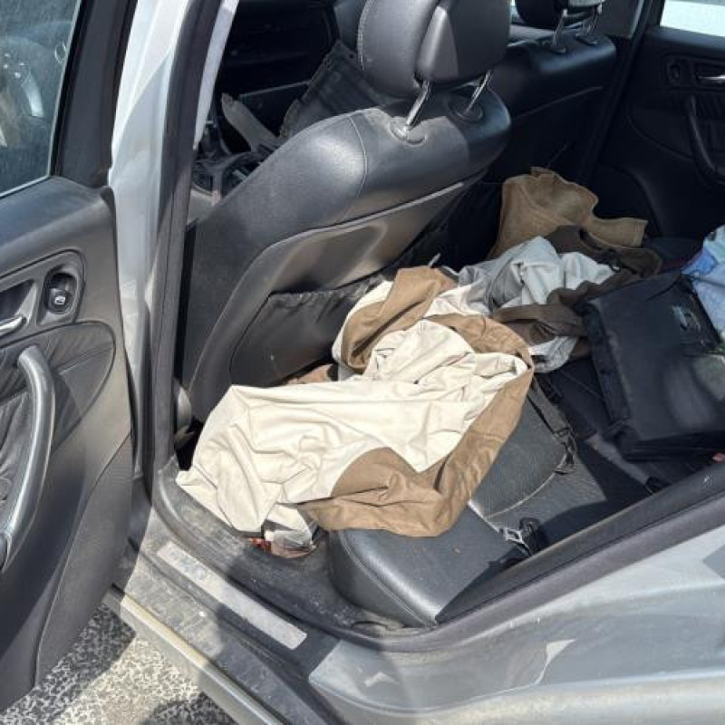 Serrure avant droit MERCEDES CLASSE C 203 Photo n°15