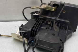 Serrure avant gauche MERCEDES CLASSE C 203