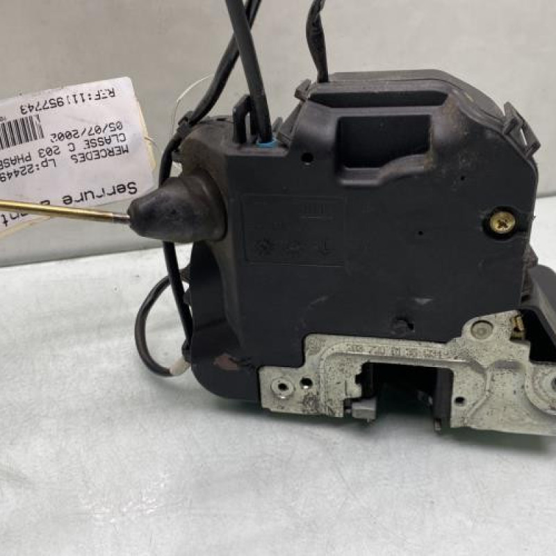 Serrure avant gauche MERCEDES CLASSE C 203 Photo n°4