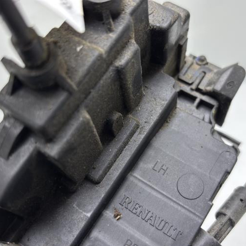 Serrure avant gauche RENAULT CLIO 3 Photo n°5