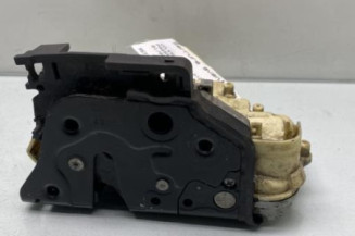 Serrure avant gauche VOLKSWAGEN PASSAT 7 Photo n°1