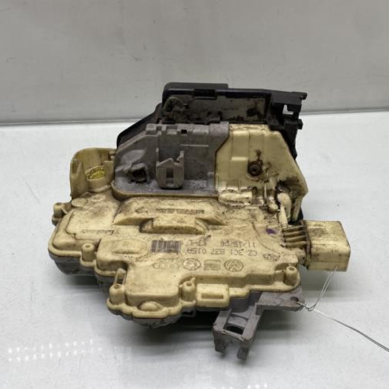 Serrure avant gauche VOLKSWAGEN PASSAT 7 Photo n°2