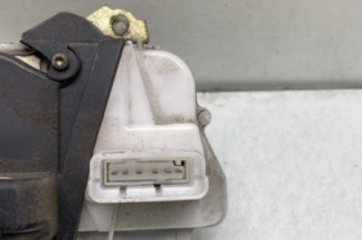 Serrure avant droit PEUGEOT 307