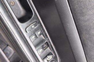 Serrure avant droit PEUGEOT 307