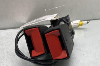 Attache ceinture arriere droit PEUGEOT 308 2 Photo n°1