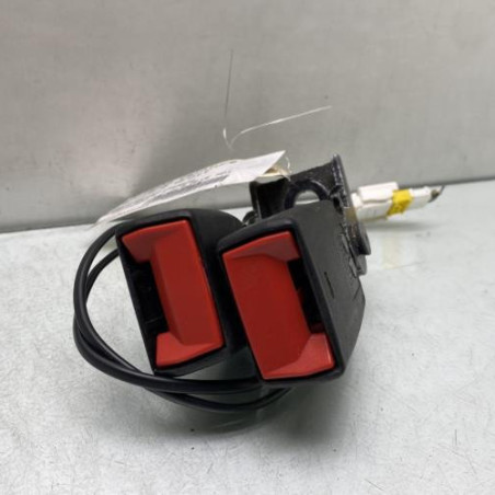 Attache ceinture arriere droit PEUGEOT 308 2 Photo n°1