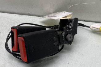 Attache ceinture arriere droit PEUGEOT 308 2