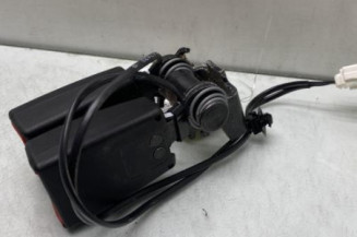 Attache ceinture arriere droit PEUGEOT 308 2