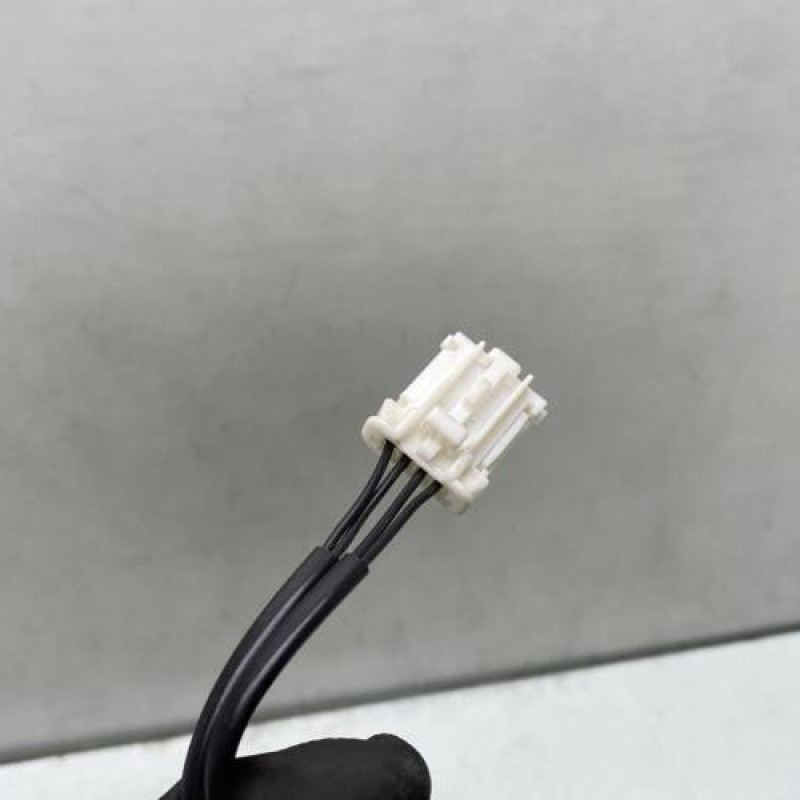 Attache ceinture arriere droit PEUGEOT 308 2 Photo n°4