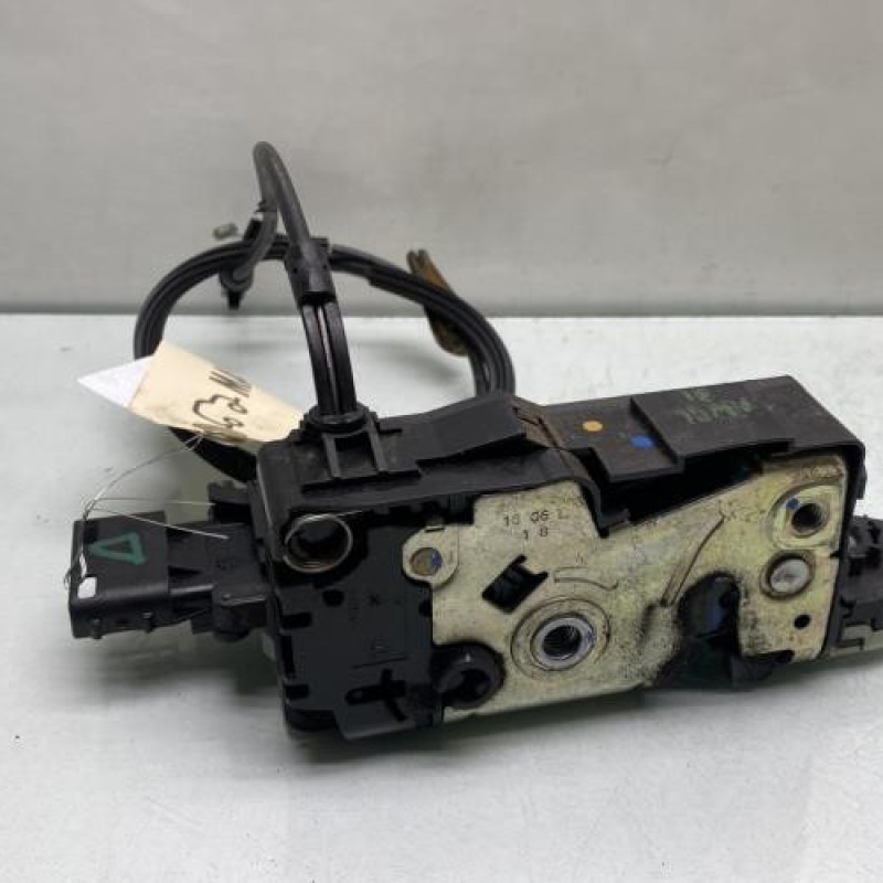 Serrure avant gauche PEUGEOT 207 Photo n°1