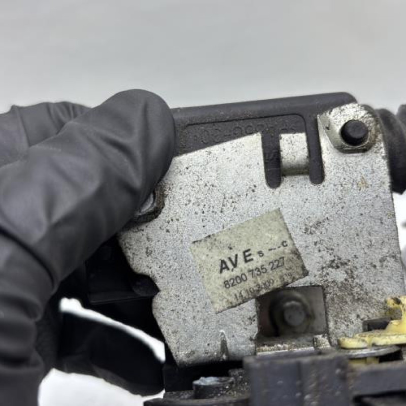 Serrure avant gauche DACIA SANDERO 1 Photo n°2