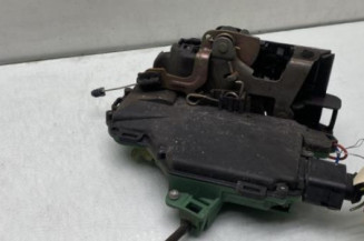 Serrure avant gauche VOLKSWAGEN GOLF 4 Photo n°1