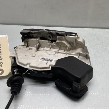 Serrure avant droit VOLKSWAGEN POLO 5