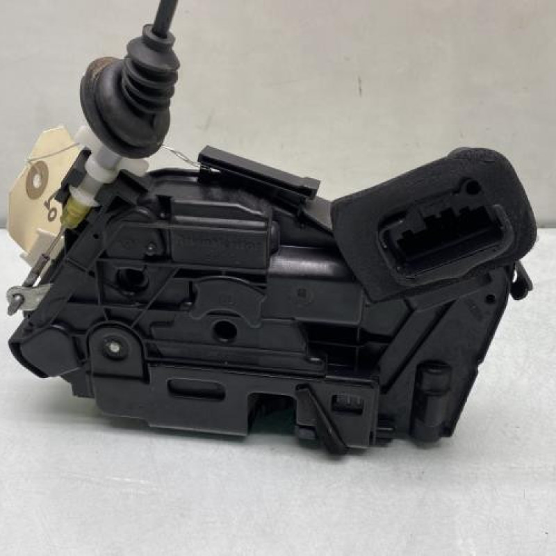 Serrure avant droit VOLKSWAGEN POLO 5 Photo n°3