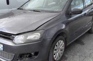Serrure avant droit VOLKSWAGEN POLO 5