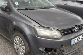 Serrure avant droit VOLKSWAGEN POLO 5