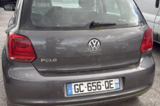 Serrure avant droit VOLKSWAGEN POLO 5