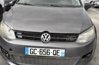 Serrure avant droit VOLKSWAGEN POLO 5
