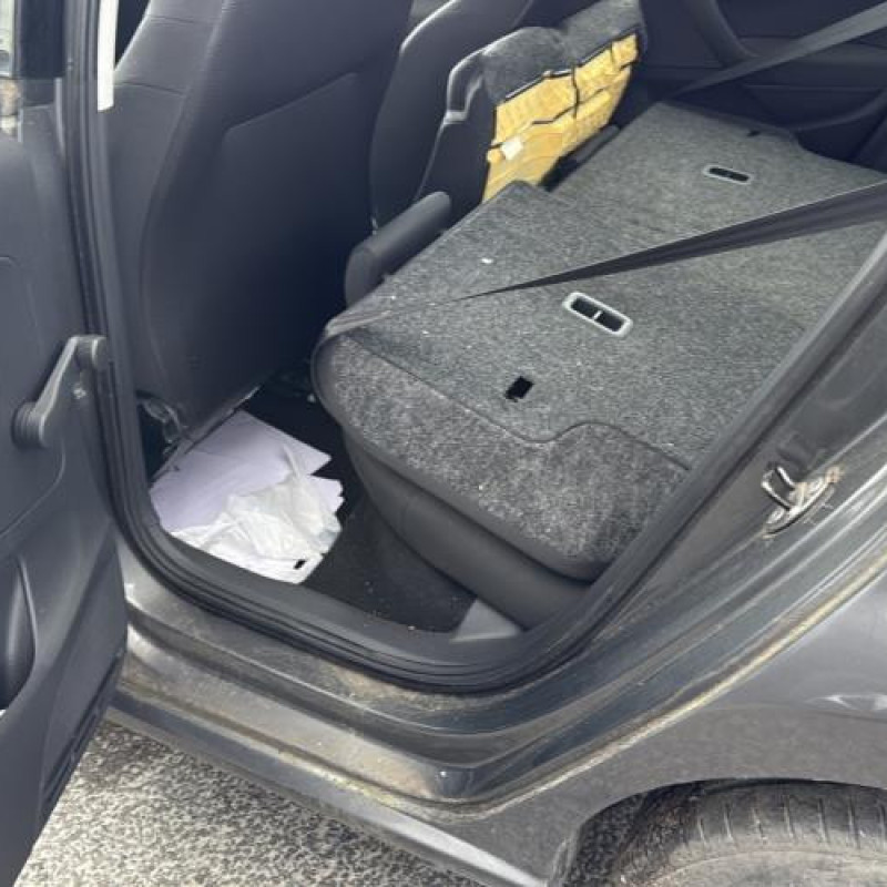 Serrure avant droit VOLKSWAGEN POLO 5 Photo n°16