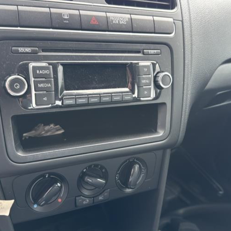 Serrure avant droit VOLKSWAGEN POLO 5 Photo n°20