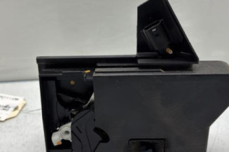 Serrure avant droit DACIA SANDERO 2