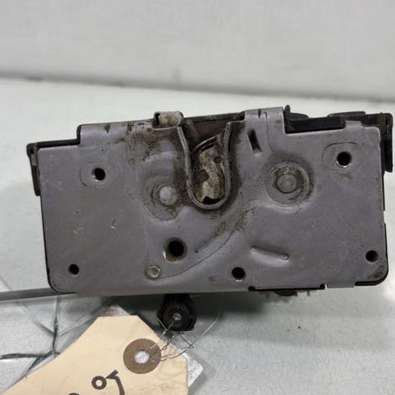 Serrure avant gauche OPEL CORSA D Photo n°4