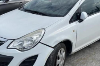 Serrure avant gauche OPEL CORSA D