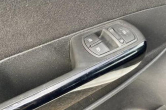 Serrure avant gauche OPEL CORSA D