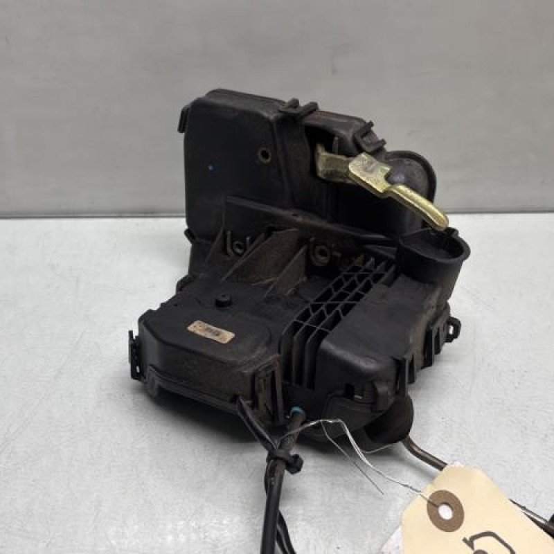 Serrure avant droit MERCEDES CLASSE C 203 Photo n°3