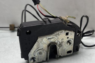 Serrure avant gauche MERCEDES CLASSE C 203 Photo n°1