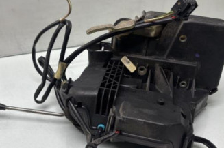 Serrure avant gauche MERCEDES CLASSE C 203