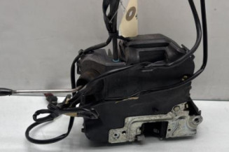 Serrure avant gauche MERCEDES CLASSE C 203