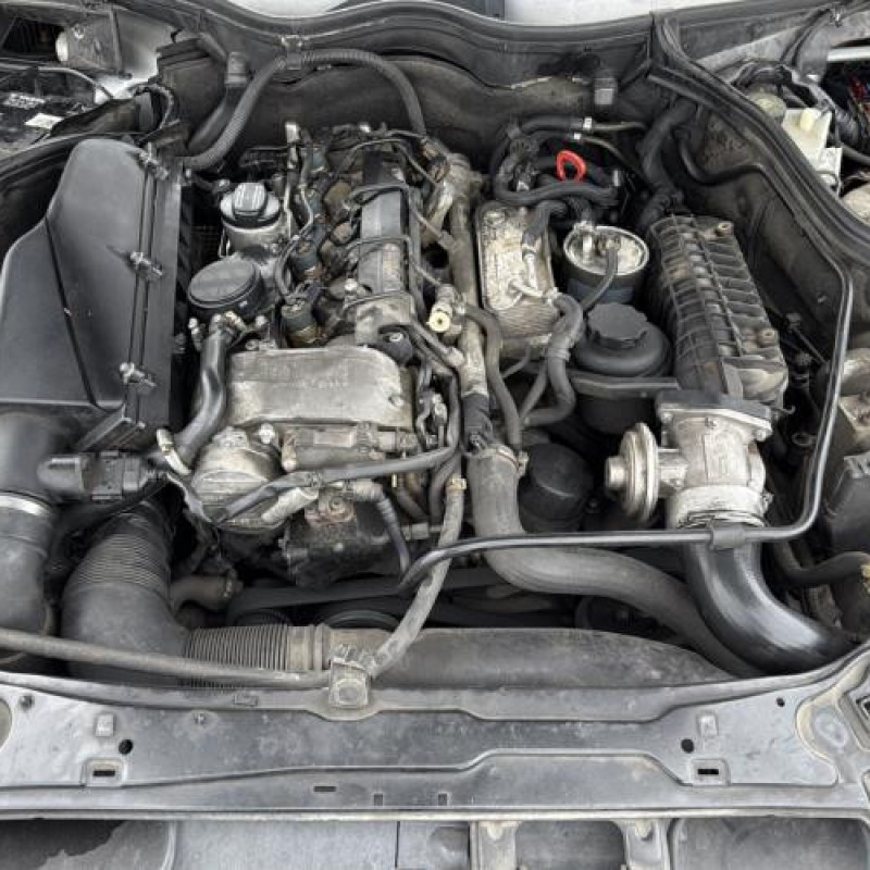 Serrure avant gauche MERCEDES CLASSE C 203 Photo n°18