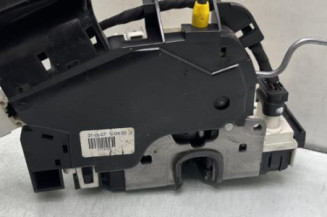 Serrure avant droit MERCEDES CLASSE C 204