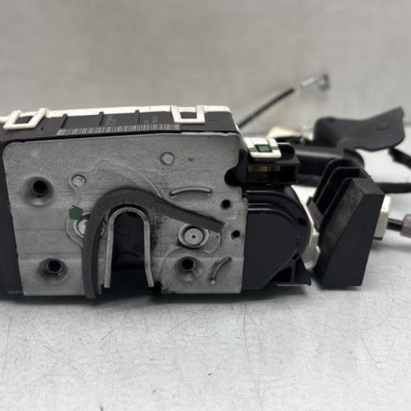 Serrure avant droit MERCEDES CLASSE C 204 Photo n°6