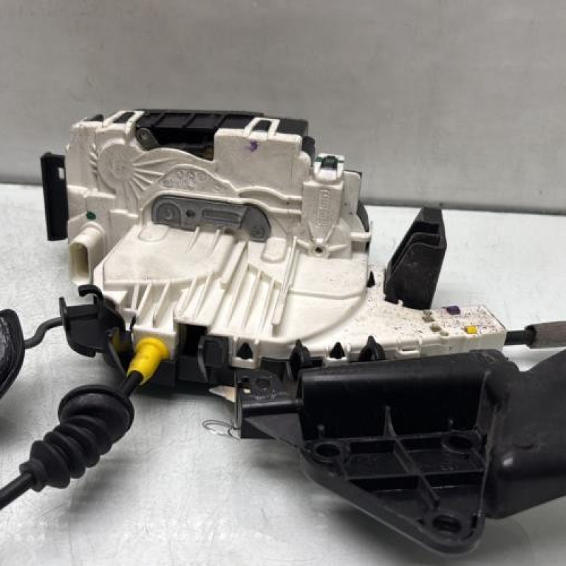 Serrure avant gauche MERCEDES CLASSE C 204 Photo n°3