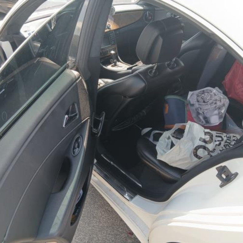 Serrure arriere droit MERCEDES CLASSE CLS 219 Photo n°18