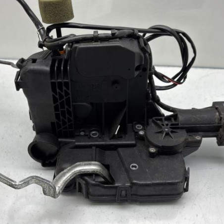 Serrure avant droit MERCEDES CLASSE CLS 219