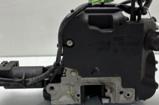 Serrure avant droit MERCEDES CLASSE CLS 219