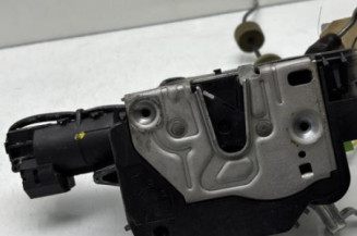 Serrure avant droit MERCEDES CLASSE CLS 219