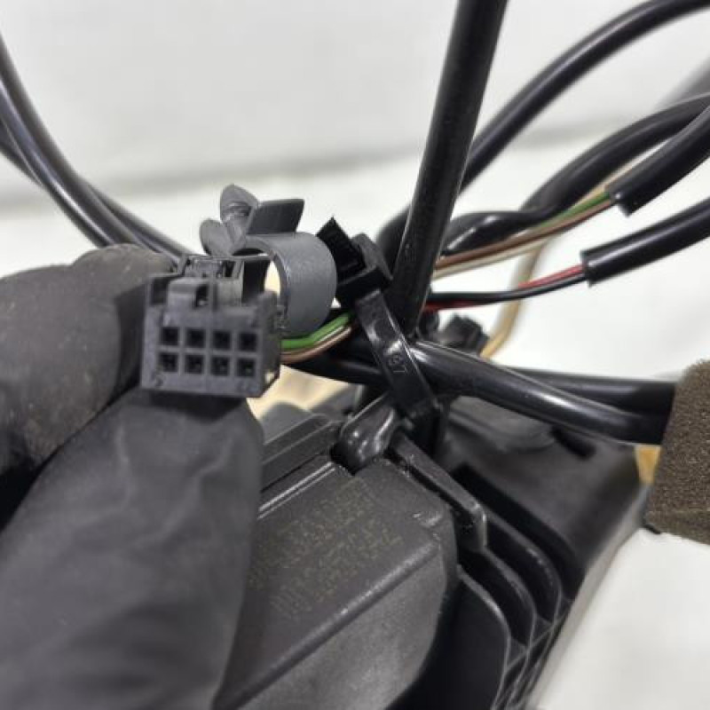 Serrure avant gauche MERCEDES CLASSE E 211 Photo n°5