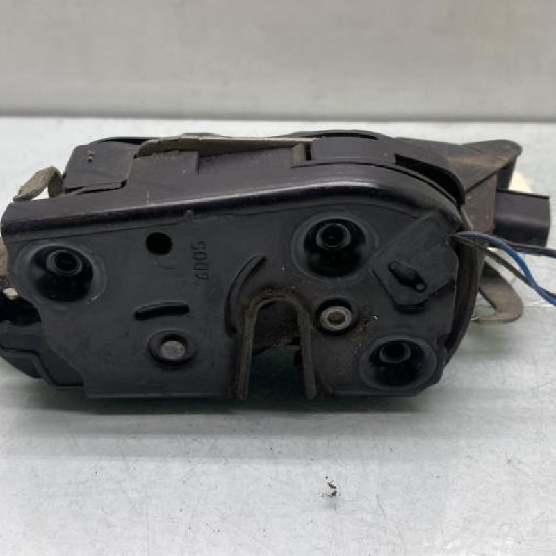 Serrure avant droit MERCEDES VITO 639 Photo n°1