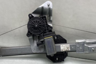 Serrure avant droit DACIA SANDERO 2