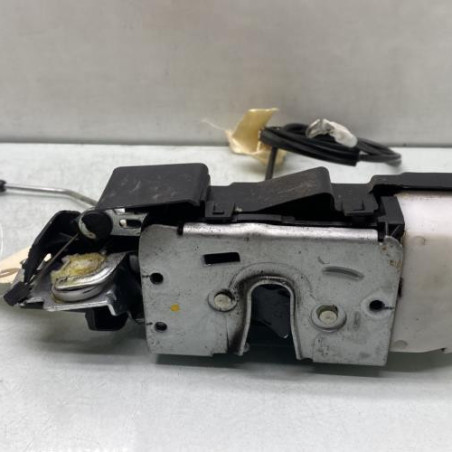 Serrure avant droit VOLKSWAGEN FOX Photo n°1