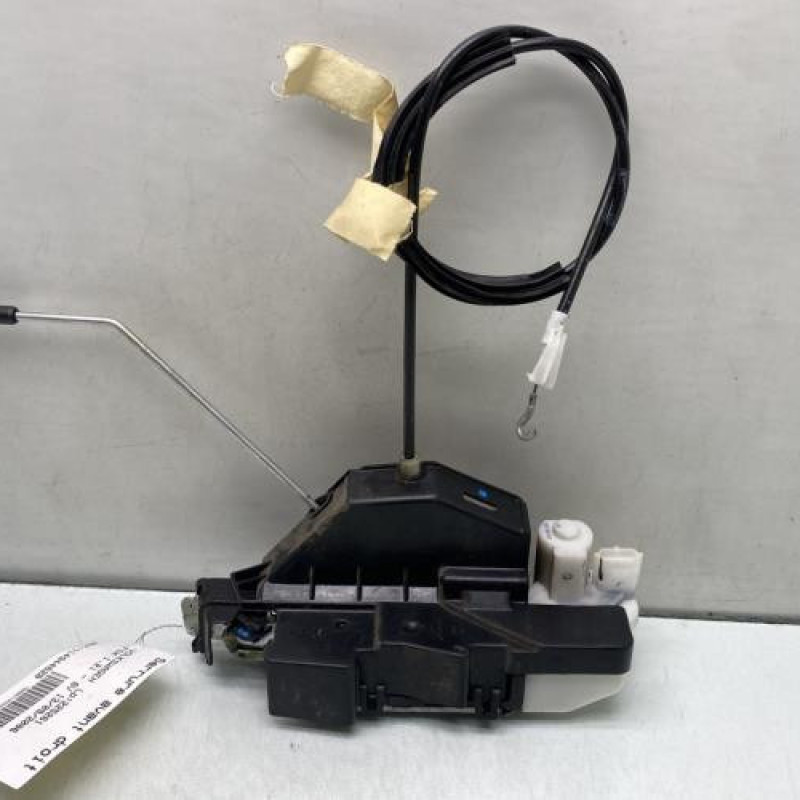 Serrure avant droit VOLKSWAGEN FOX Photo n°5