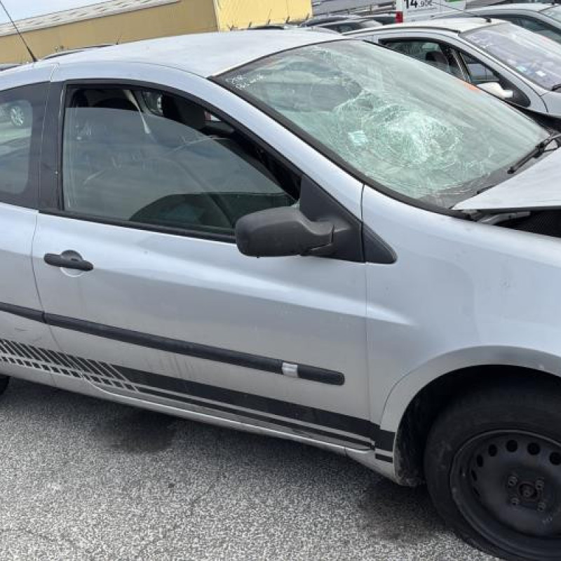 Serrure avant gauche RENAULT CLIO 3 Photo n°12