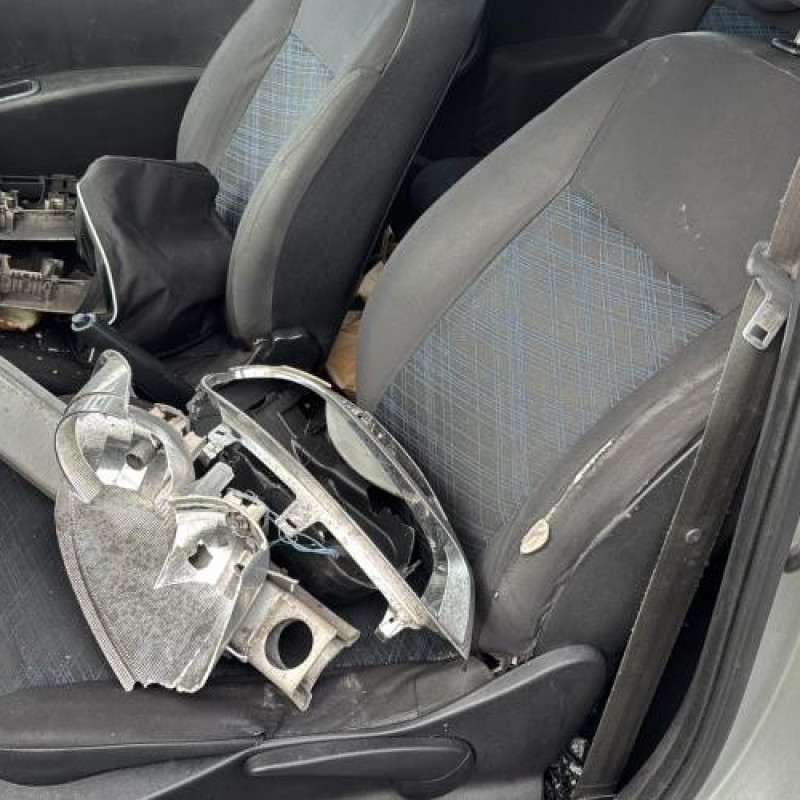 Serrure avant gauche RENAULT CLIO 3 Photo n°17