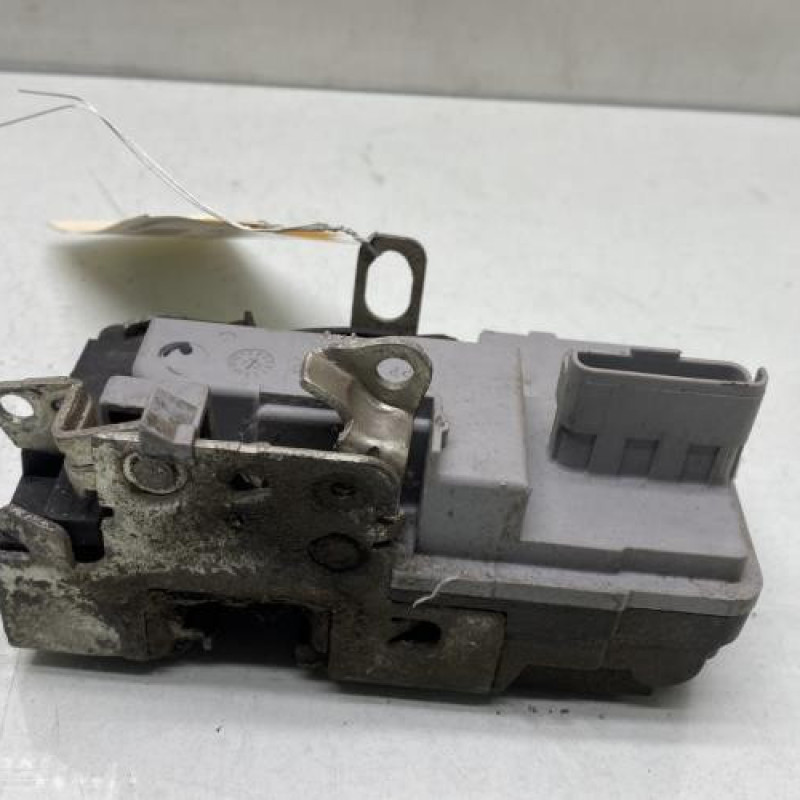 Serrure avant droit PEUGEOT 206+ Photo n°4